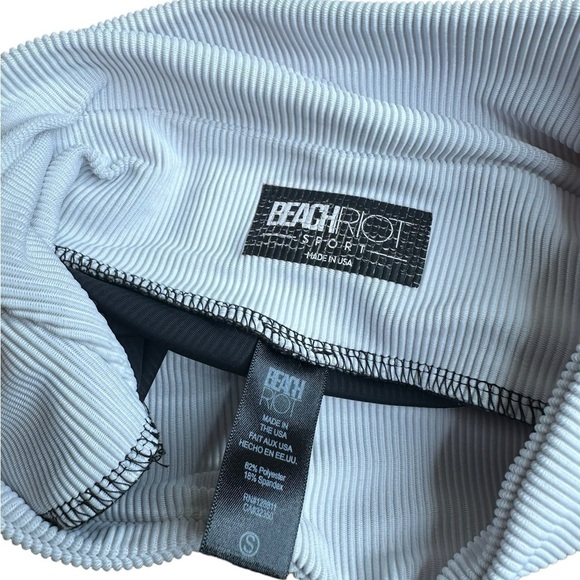 Beach Riot CORA BIKE SHORT BLACK & WHITE - Picture 3 of 6